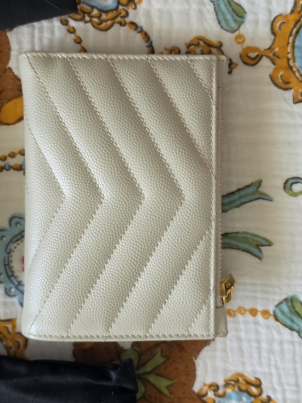 Saint Laurent Gold Chevron Quilted Leather Wallet - Picture 3 of 4